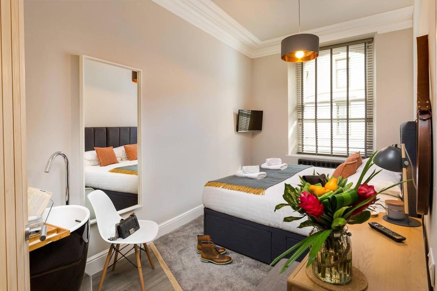 Apartamento No 1, Midland Bank Chambers *